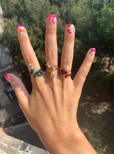 Load image into Gallery viewer, BABY VINE TENDRIL RING IN EMERALD GREEN - 99% PERFECT