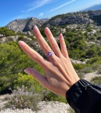 Load image into Gallery viewer, BABY VINE TENDRIL RING IN LAVENDER