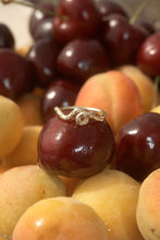 Load image into Gallery viewer, MINI LOOP RING ONLY DIAMONDS
