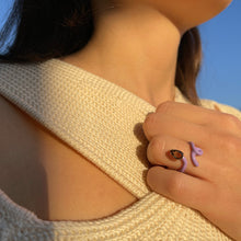 Load image into Gallery viewer, BABY VINE TENDRIL RING IN LAVENDER WITH DROP CUT SMOKY QUARTZ

