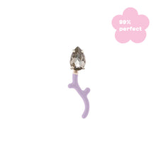 Load image into Gallery viewer, FOXY SINGLE EARRING IN LAVENDER
