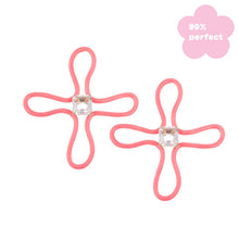 Load image into Gallery viewer, LUCKY FLOWER EARRINGS IN LIGHT PINK
