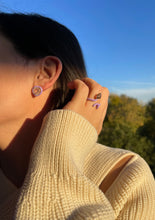 Load image into Gallery viewer, BABY VINE TENDRIL RING IN LAVENDER WITH DROP CUT SMOKY QUARTZ
