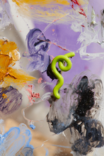 Load image into Gallery viewer, SHORT WAVE EARRINGS IN GREEN
