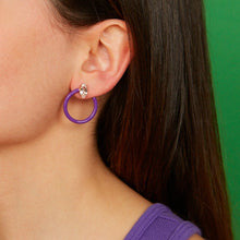 Load image into Gallery viewer, SMALL TENDRIL CIRCLE EARRINGS IN PURPLE - 99% PERFECT
