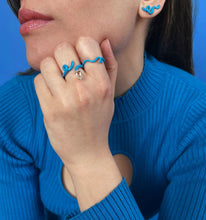 Load image into Gallery viewer, BABY VINE TENDRIL RING IN TURQUOISE - 99% PERFECT
